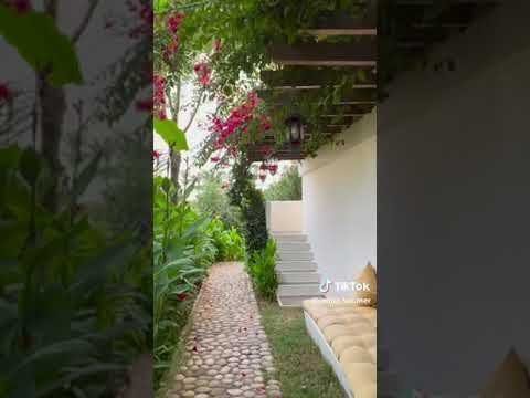 Island travel: Beachfront Resorts