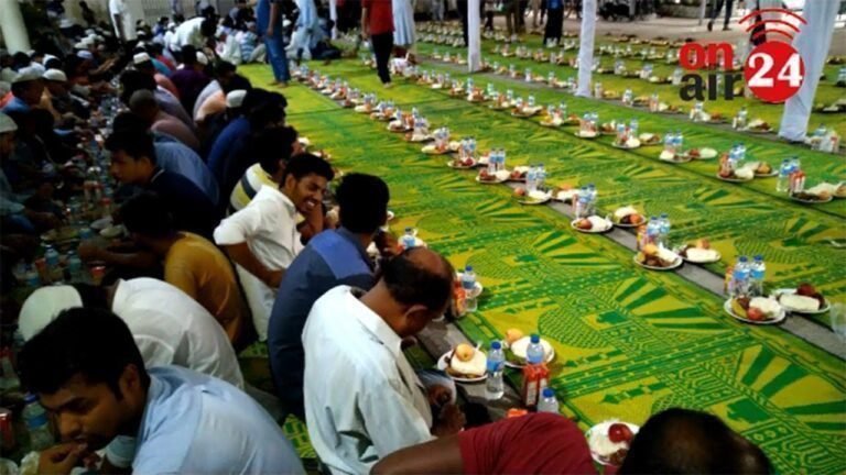 Street Iftar Party (Mahfil) In Dhaka City Bangladesh || Ramadan Street Iftar