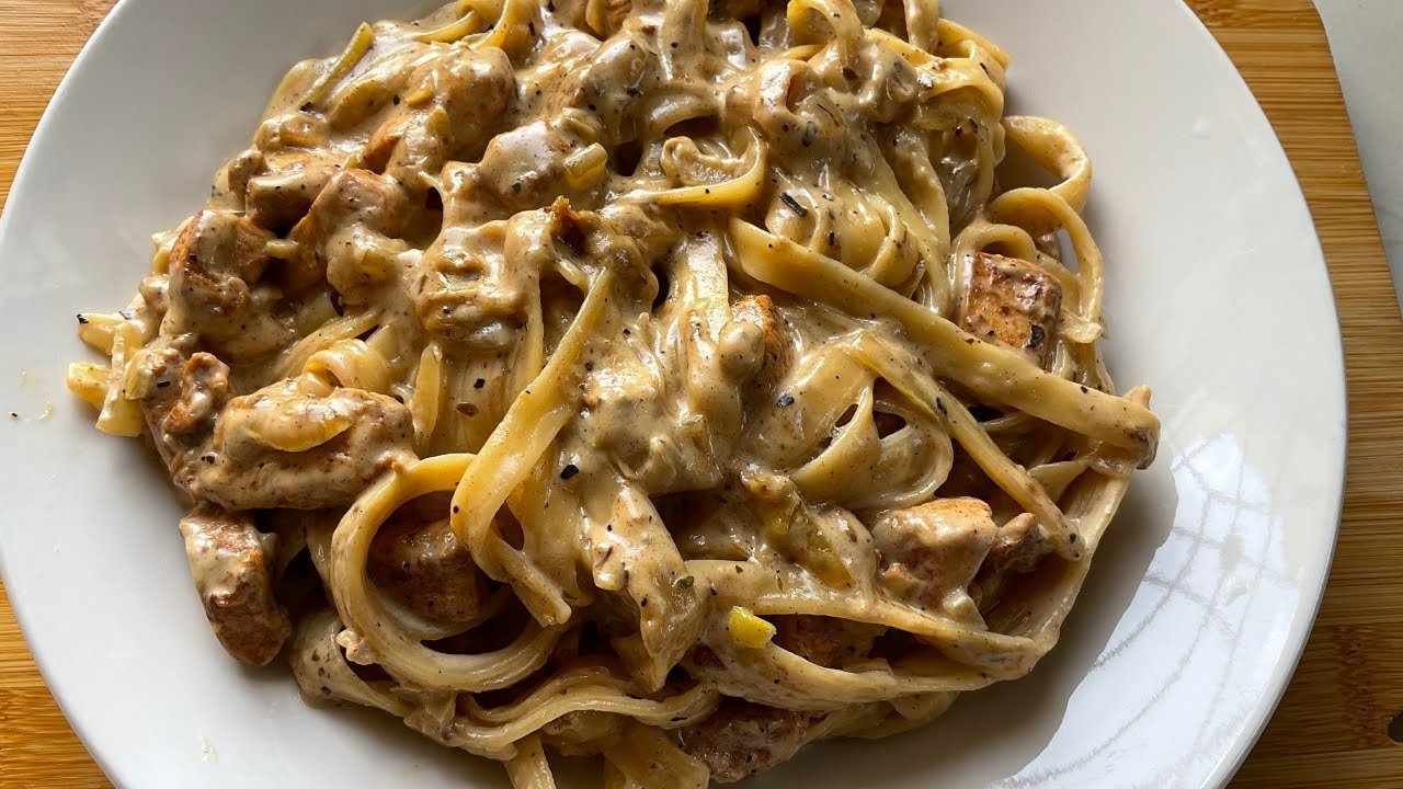 Italian Food Fettuccine Alfredo