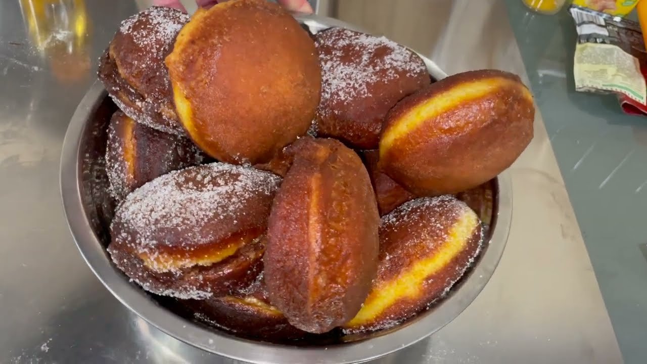 Italian Food Bomboloni