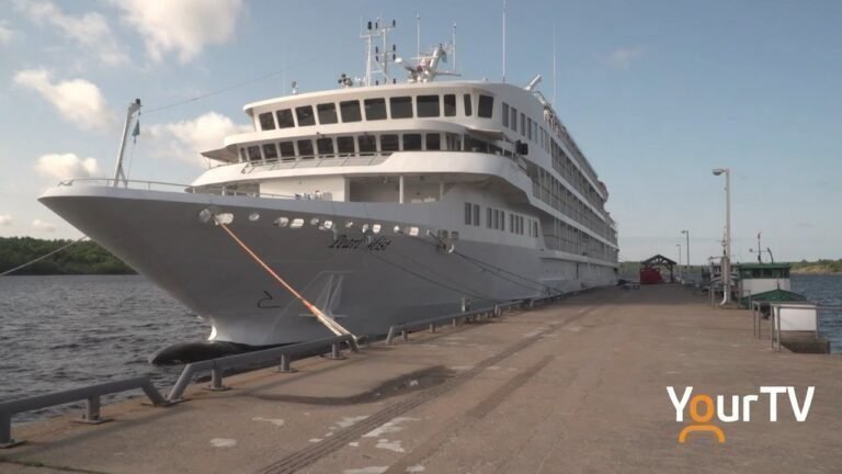 Ship travel: Seasonal Cruises