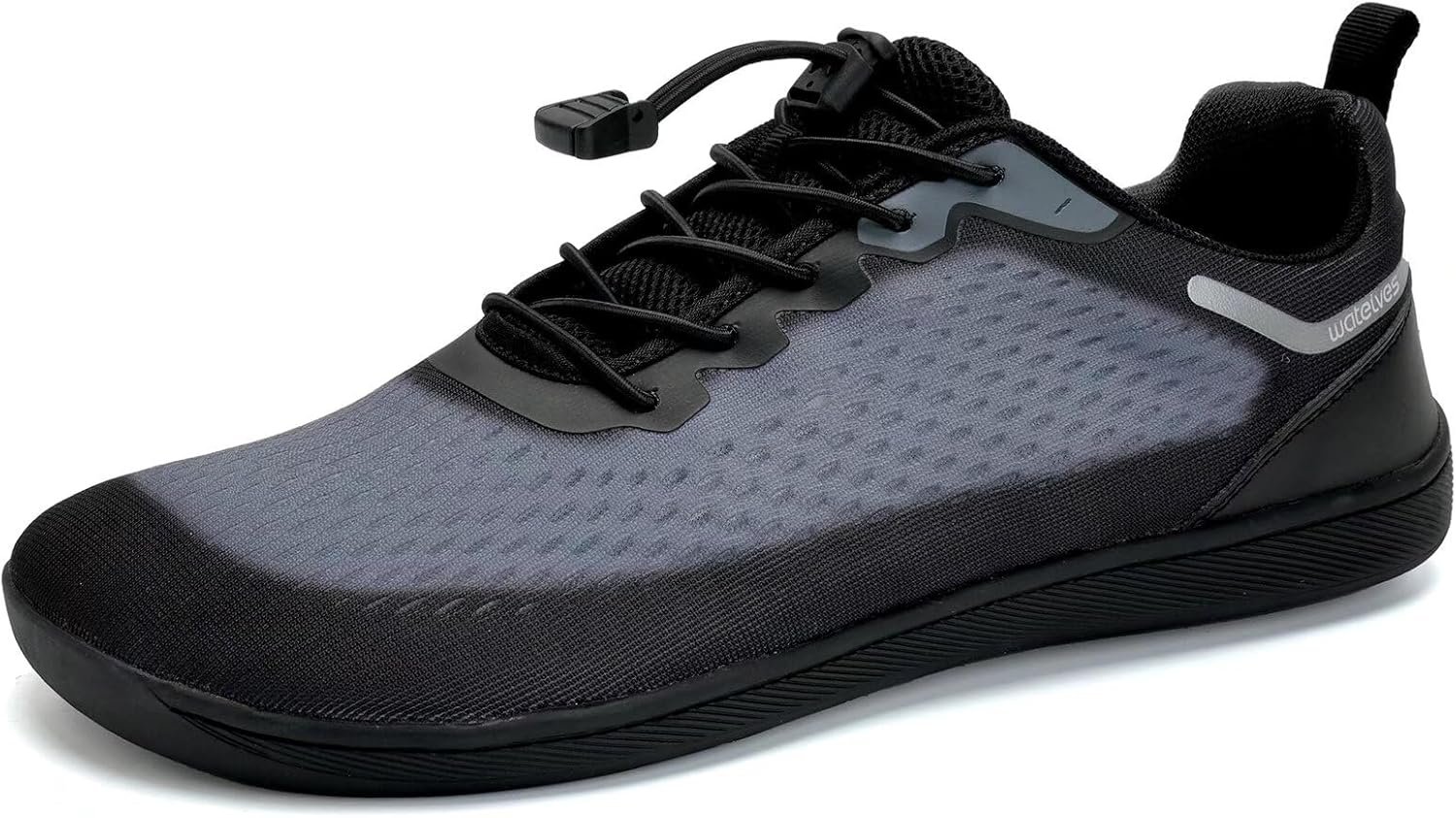 Breathable mesh shoes