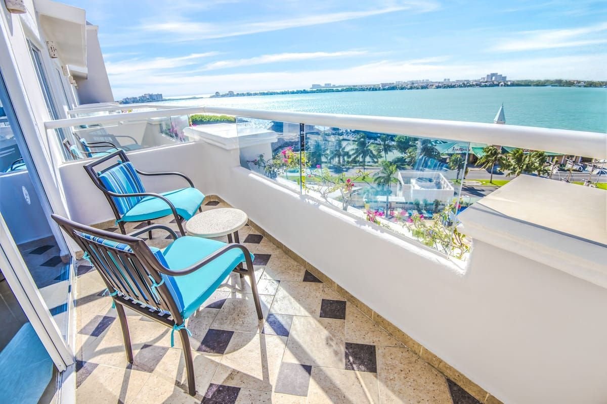 Wyndham Alltra Cancun All Inclusive Resort Reviews, Deals & Photos 2024 - Expedia