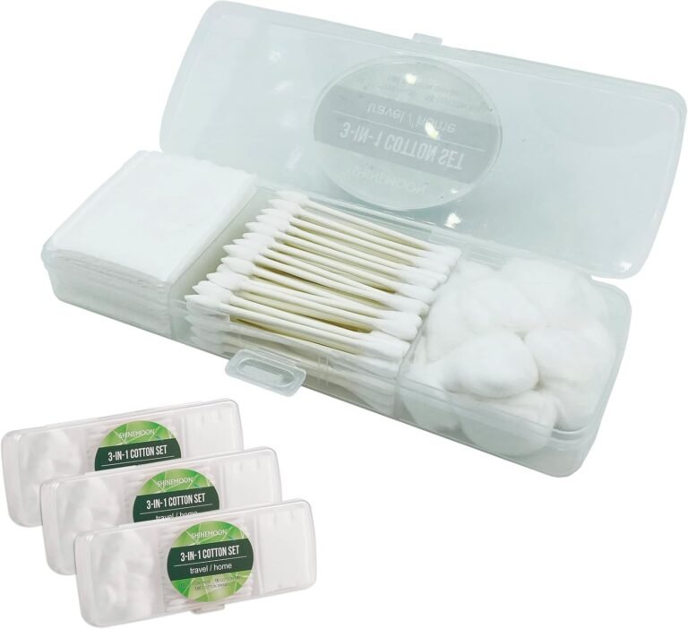 Cotton swabs and pads travel pack