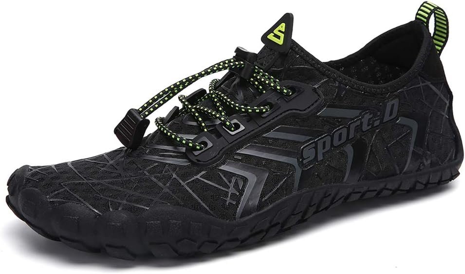 Durable trekking shoes