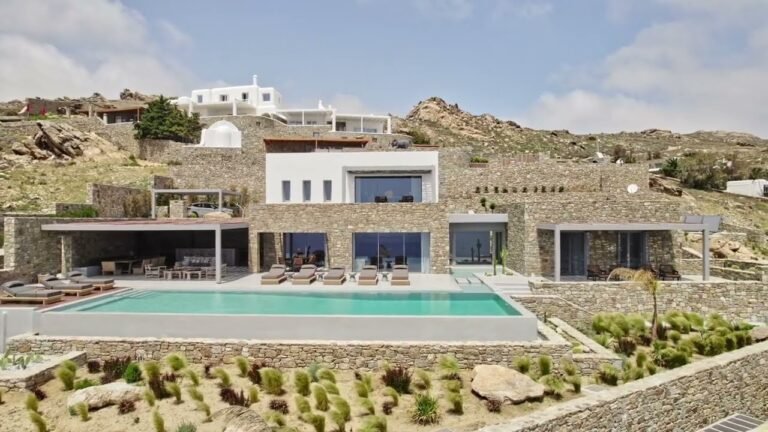 Island travel: Luxury Villas