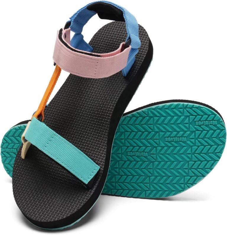 Lightweight sandals for travel