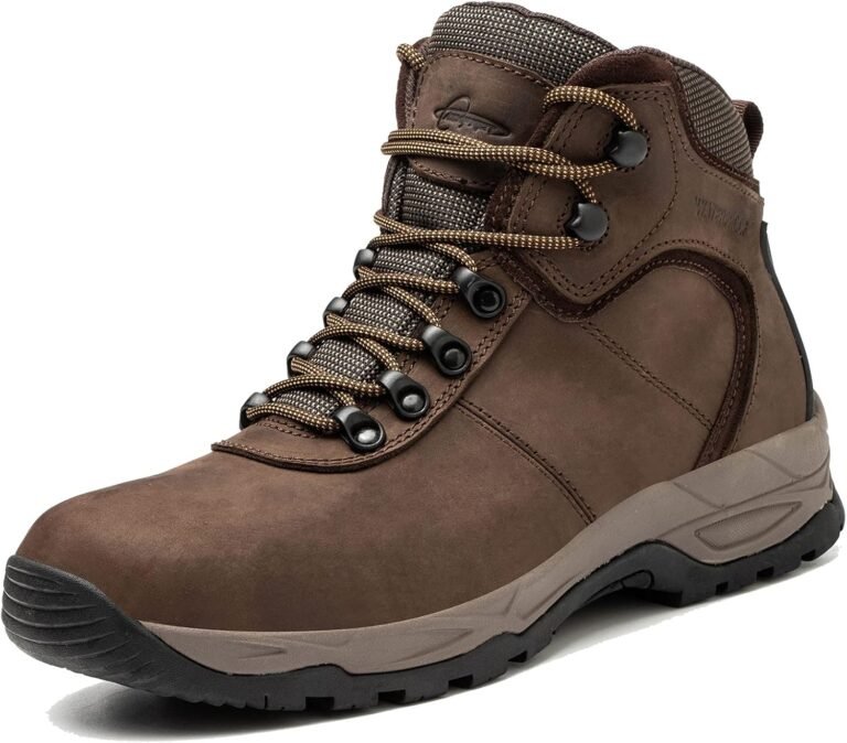 Travel boots for hiking