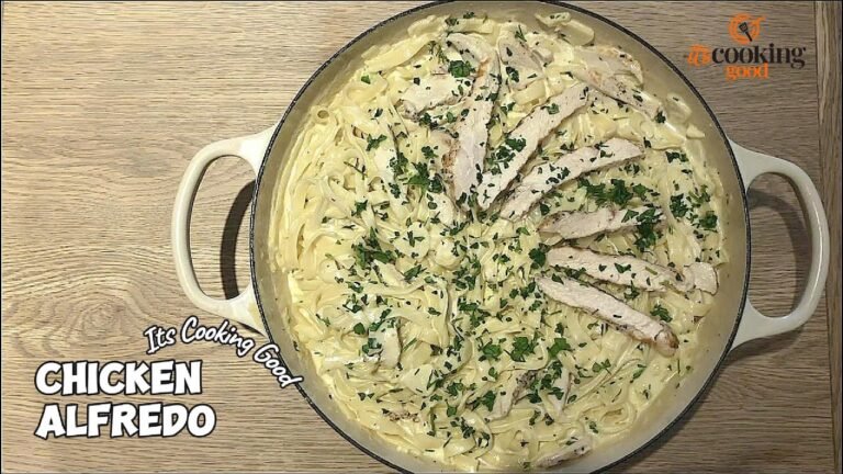 Italian Food Fettuccine Alfredo