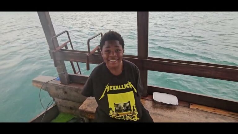 Island travel: Sunset Cruises