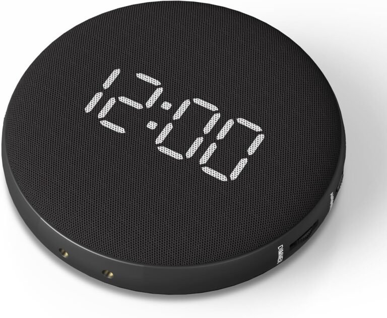 Travel alarm clock