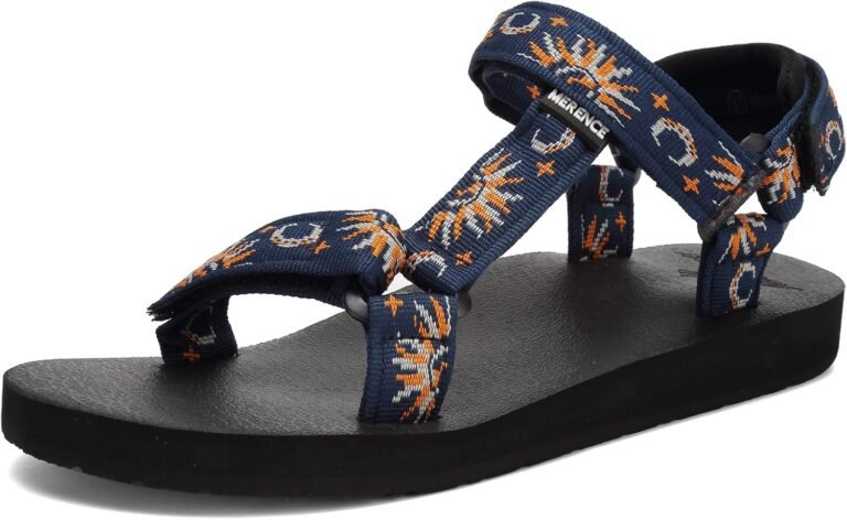 Lightweight sandals for travel