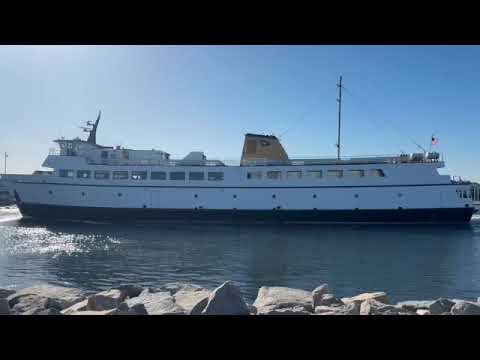 Island travel: Island Escapes