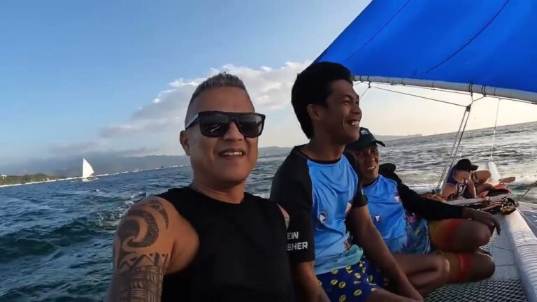 Island travel: Sailing Adventures