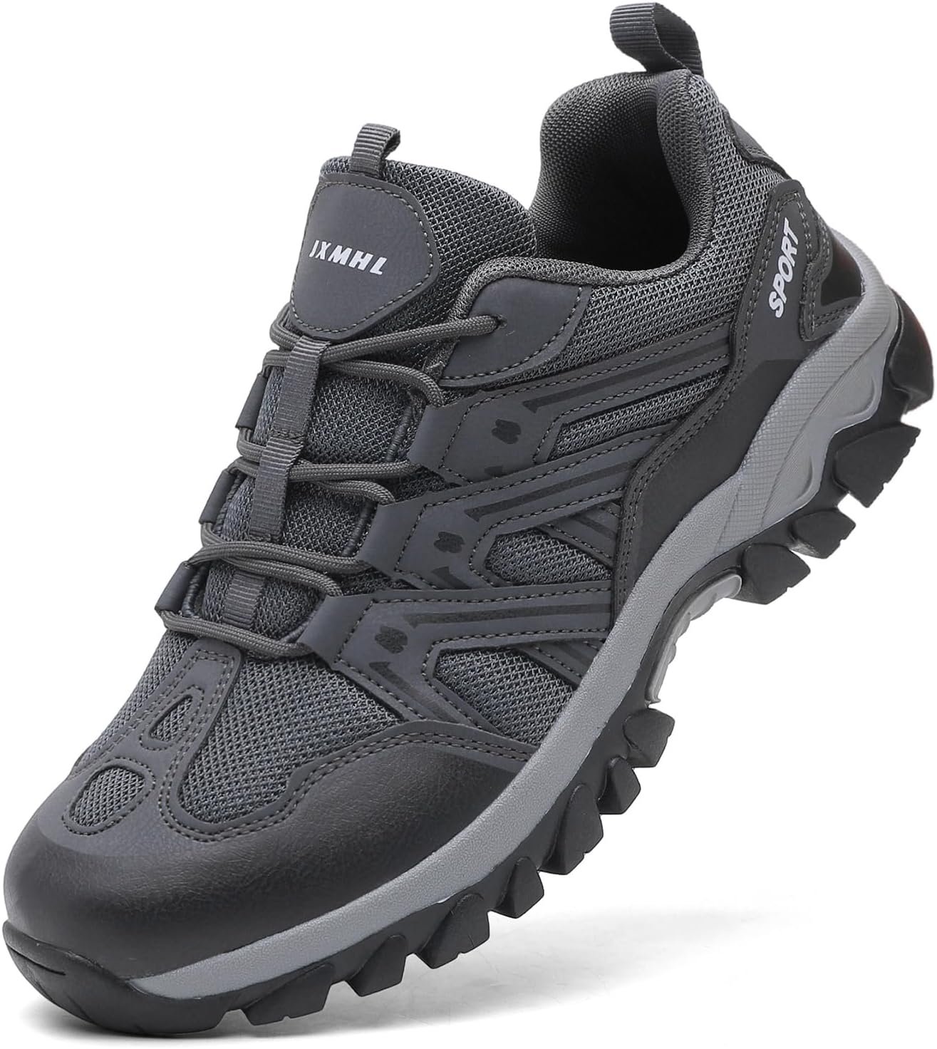 Durable trekking shoes