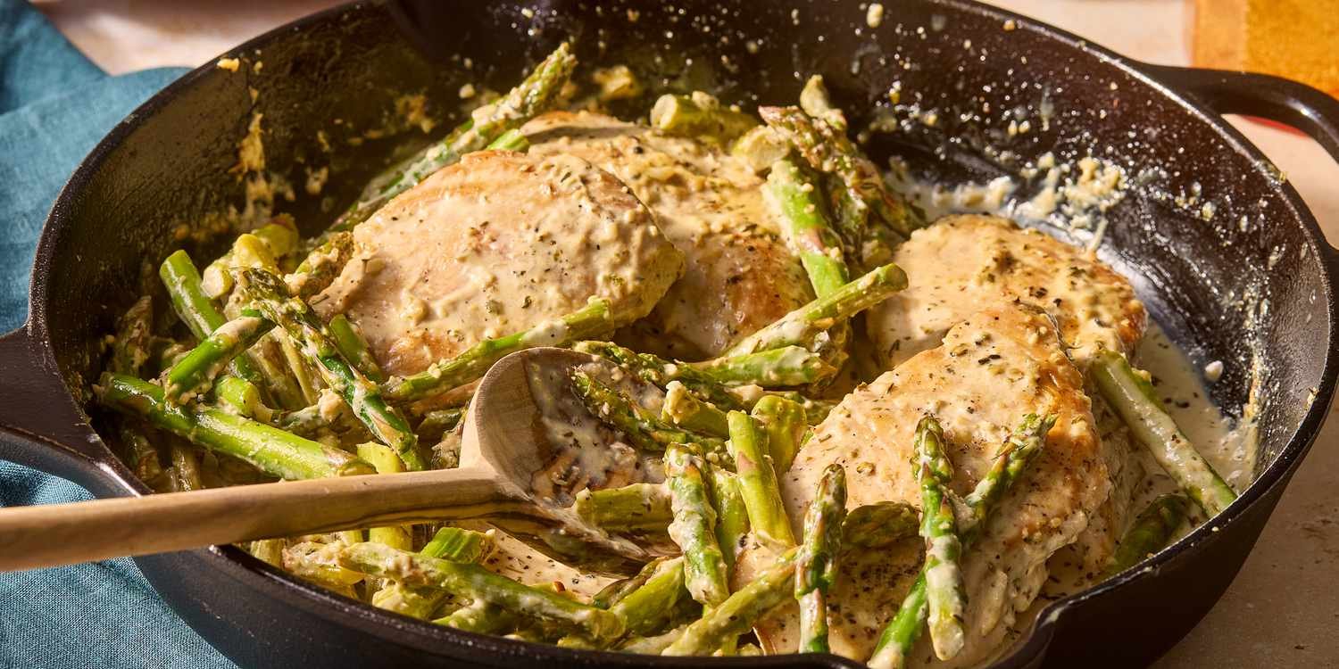 One Pan Lemon Chicken and Asparagus Recipe