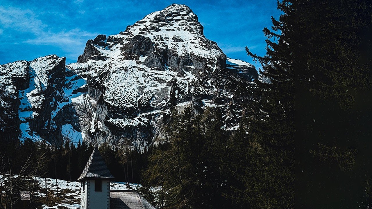 solo travel: Solo Backpacking