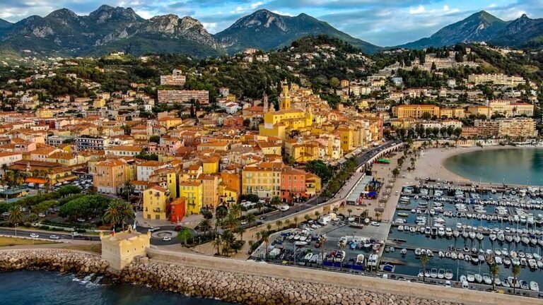 Discover Menton