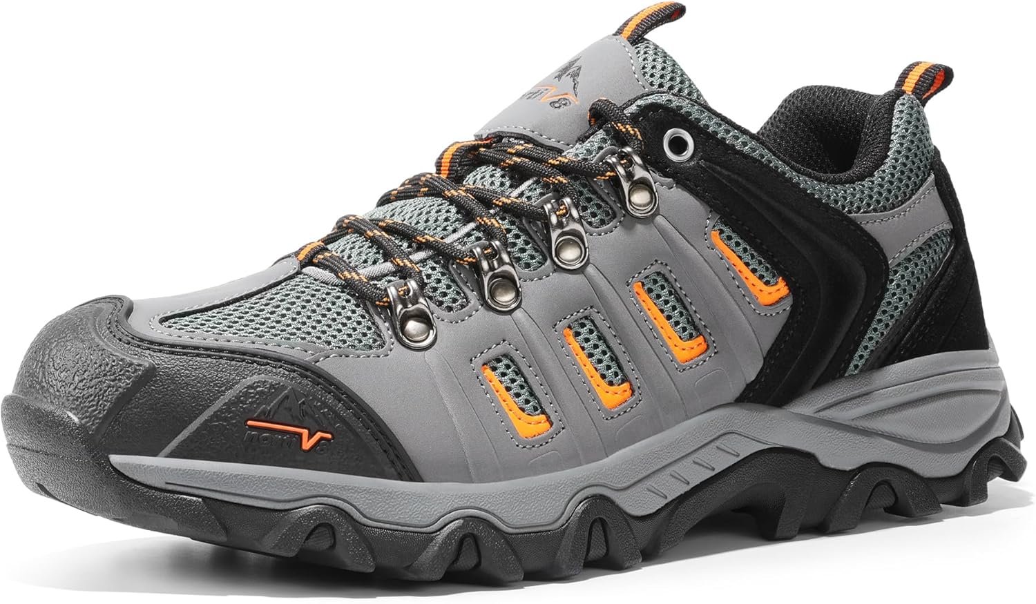 Durable trekking shoes