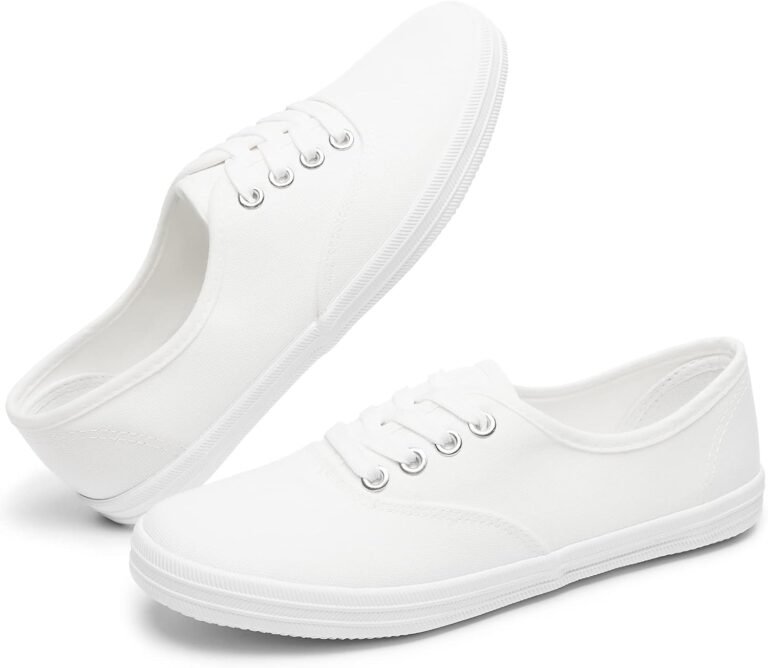 Lightweight canvas shoes