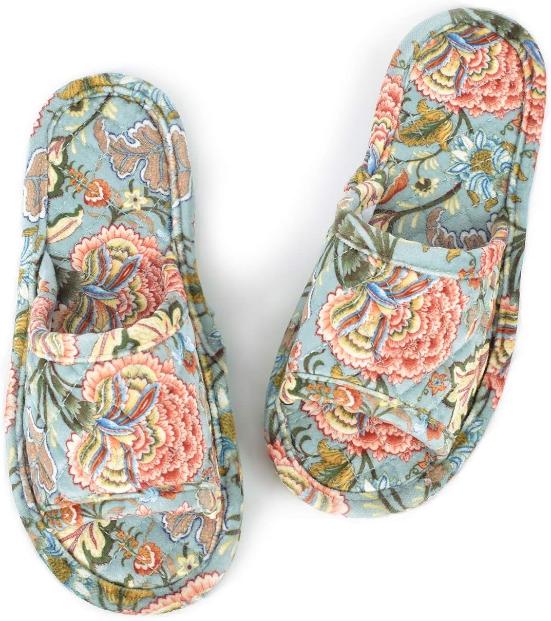 Travel slippers for hotels
