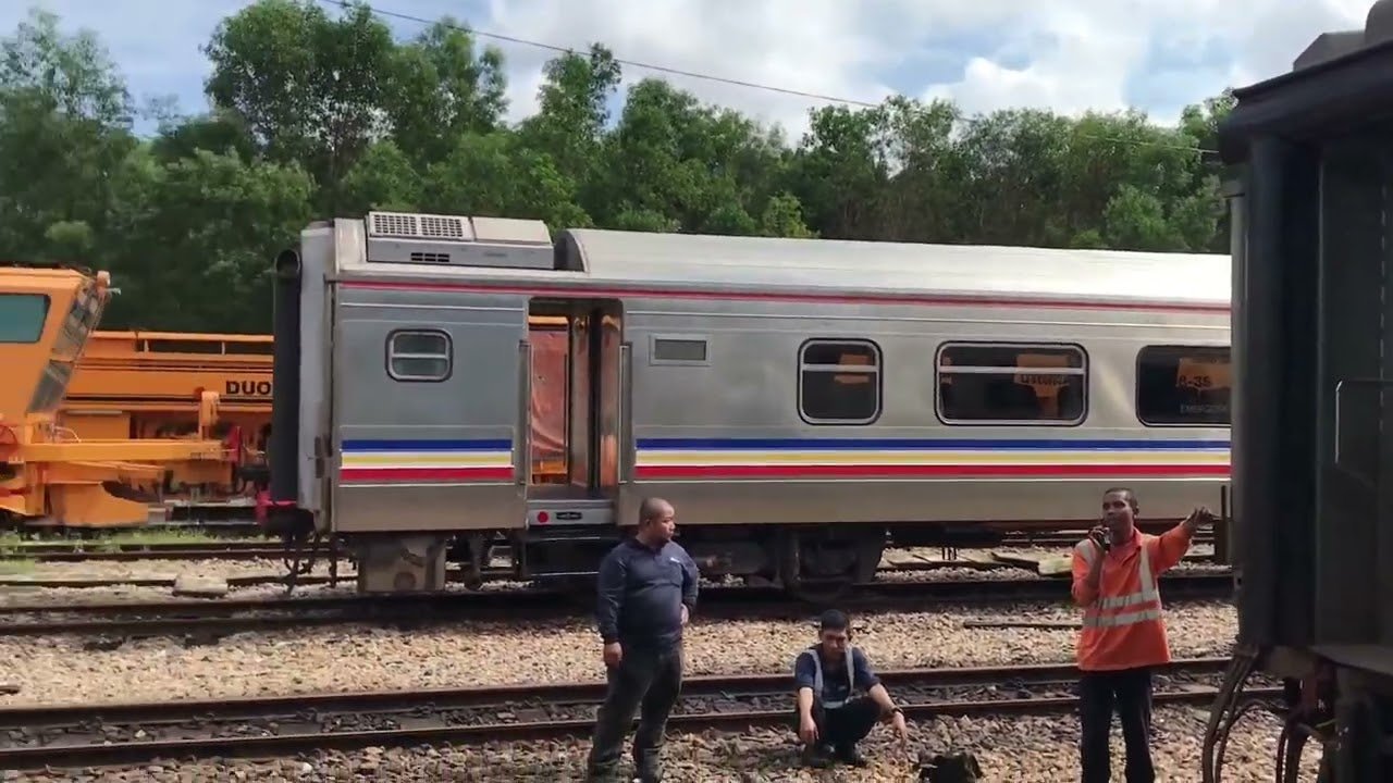 Train travel: Train Travel Tips