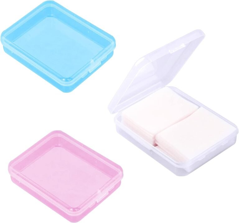 Cotton swabs and pads travel pack