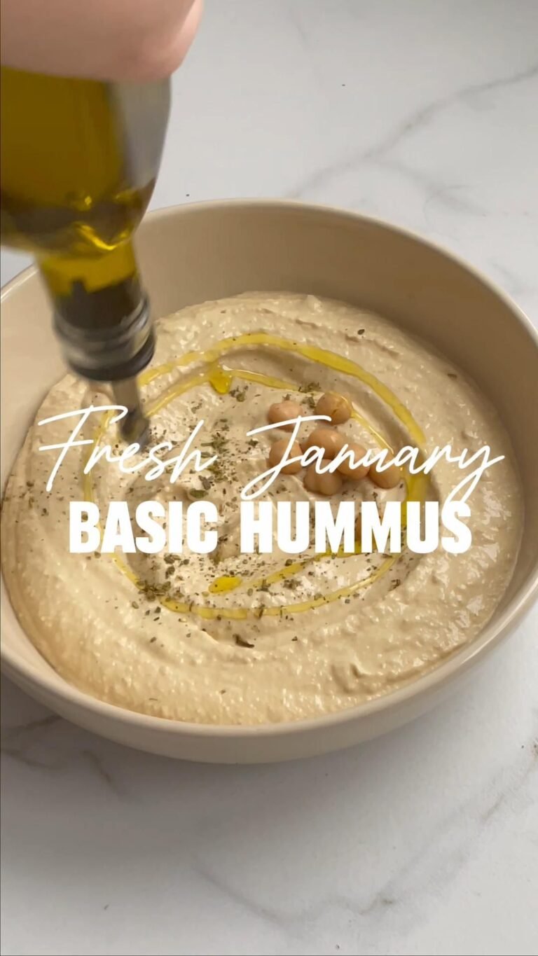 Simple and Nutritious Basic Hummus Recipe 🌱🥣