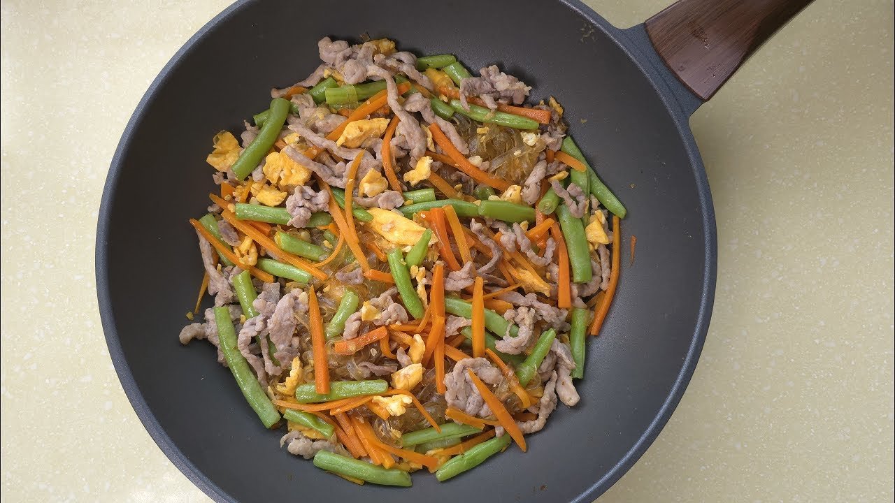 Chinese Food Stir-Fried Green Beans