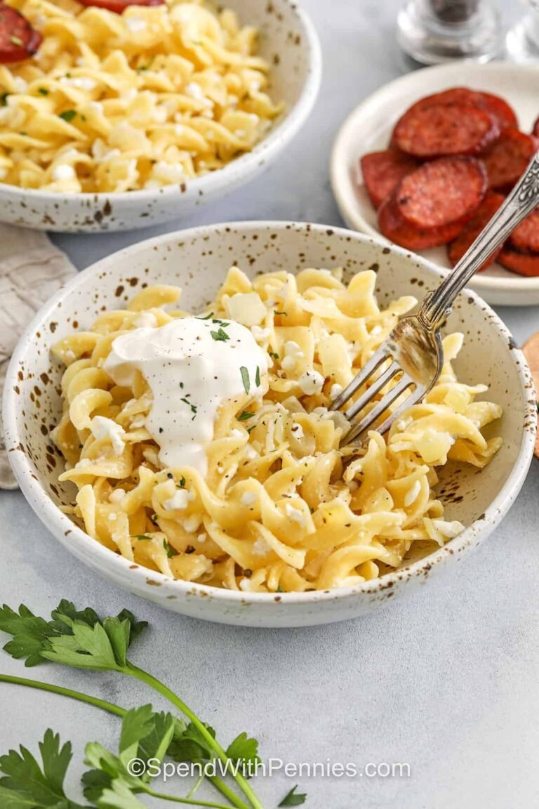 Cottage Cheese and Noodles wwith sour cream