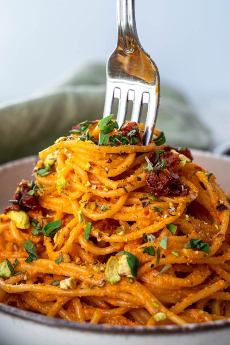 Creamy Harissa Pasta - Six Hungry Feet