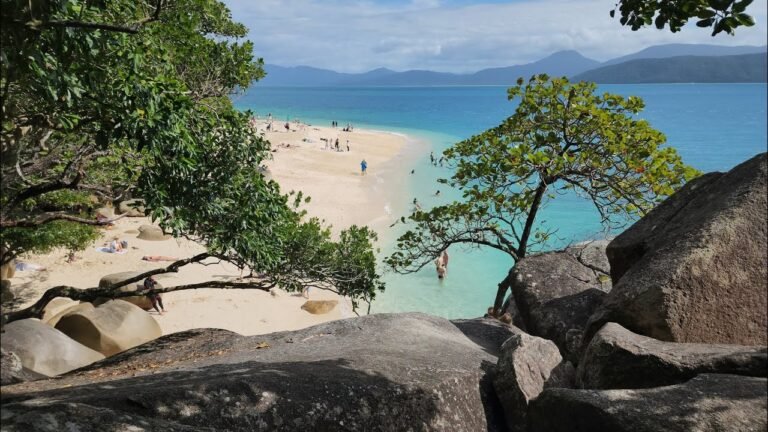 Island travel: Coral Reefs