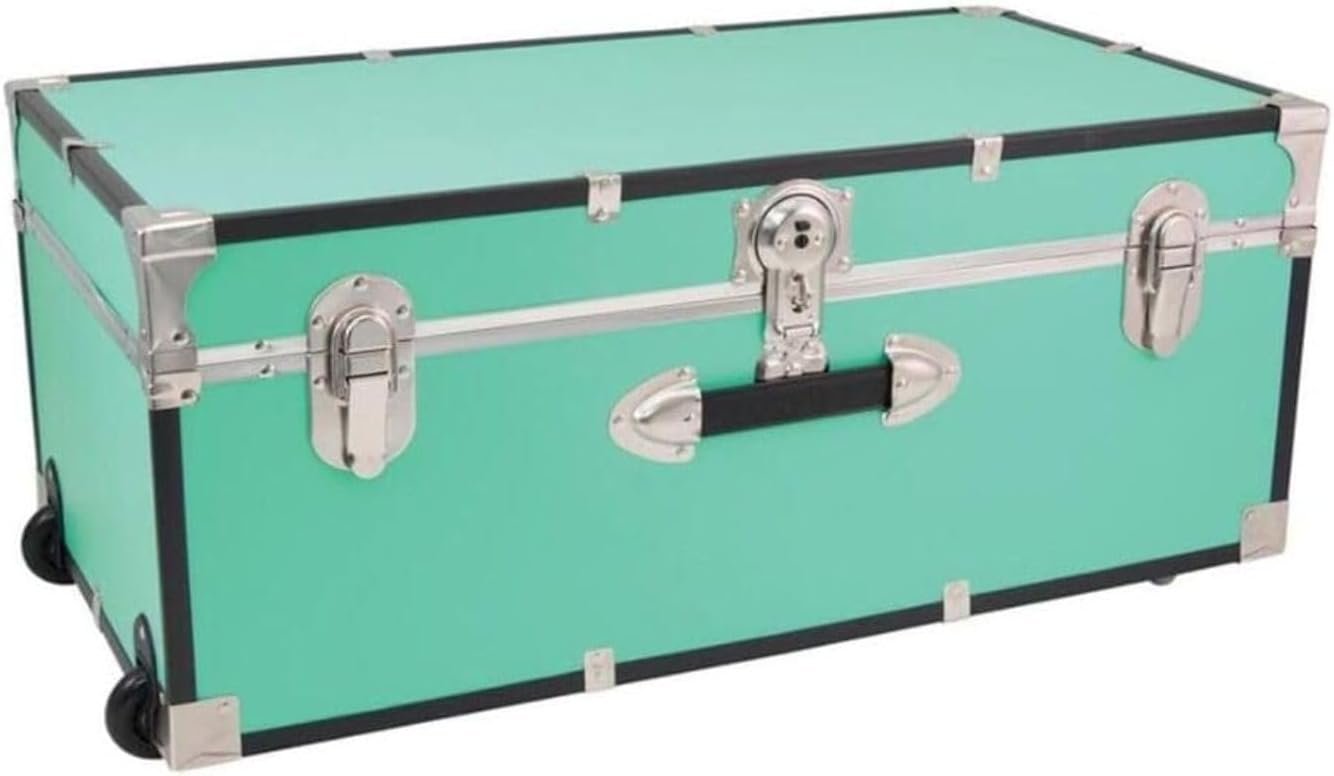Travel trunk with wheels