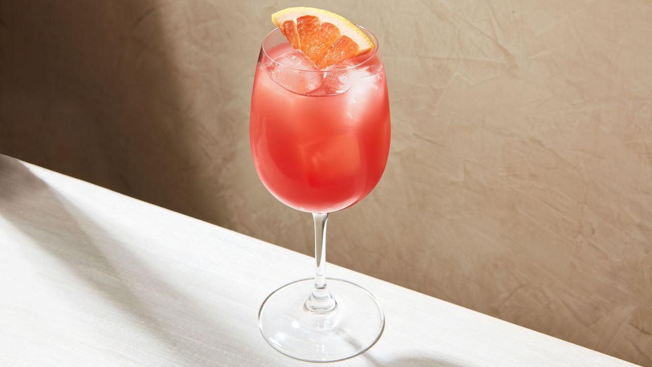 Sea Breeze Cocktail Recipe | Epicurious