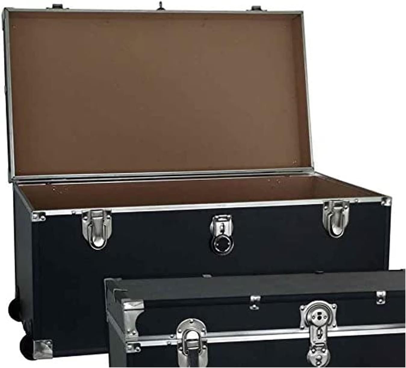 Travel trunk with wheels