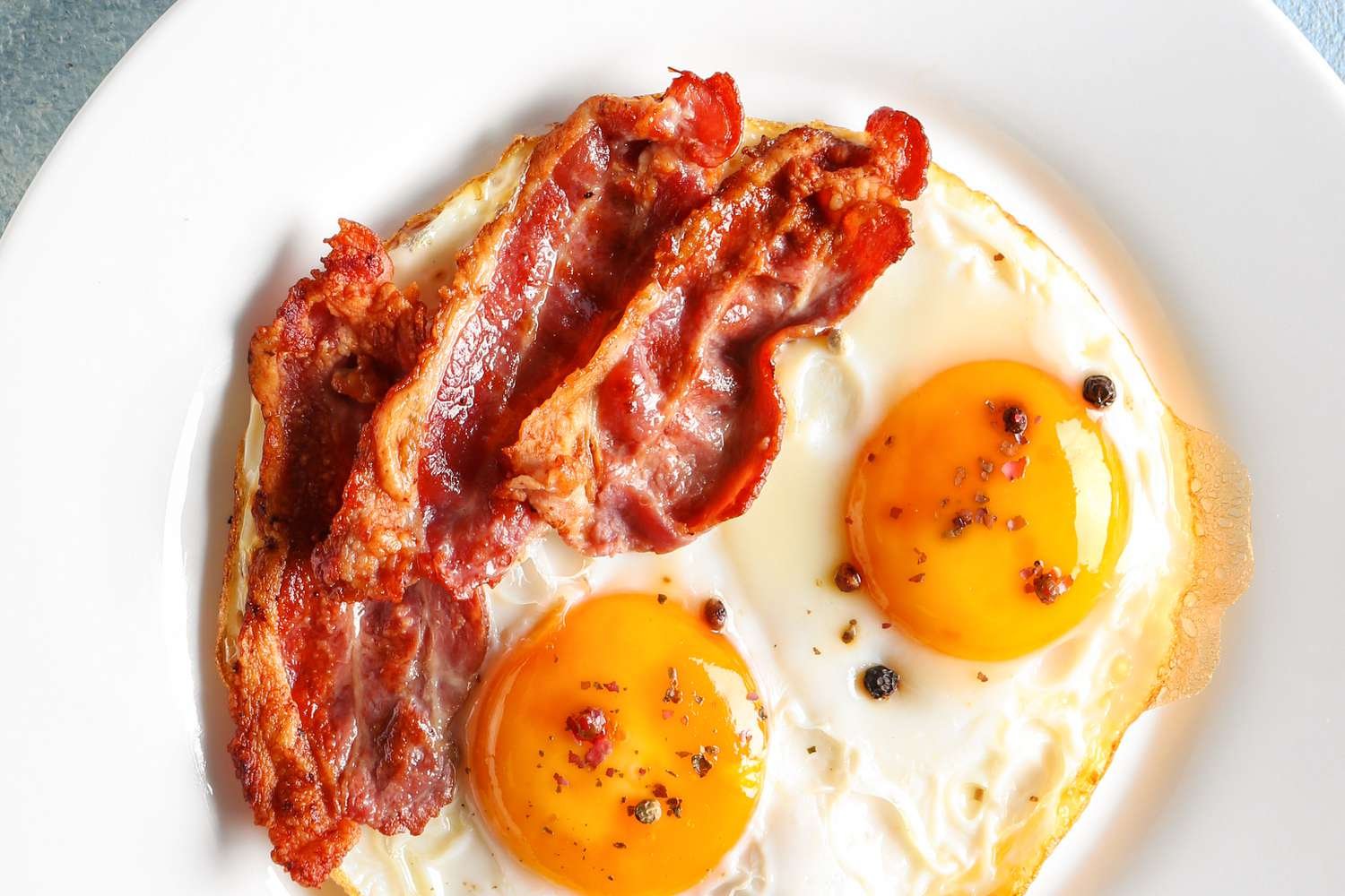 Cured vs. Uncured Bacon, and Do They Taste Different?
