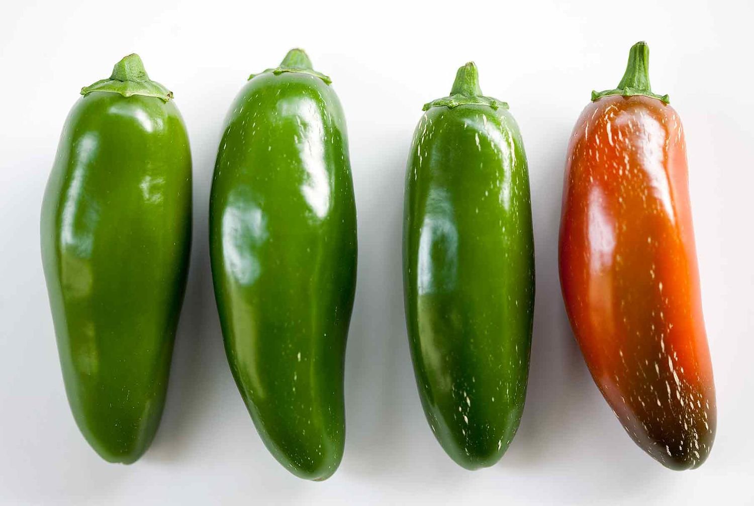The One Simple Trick To Tell If a Jalapeño Will Be Spicy