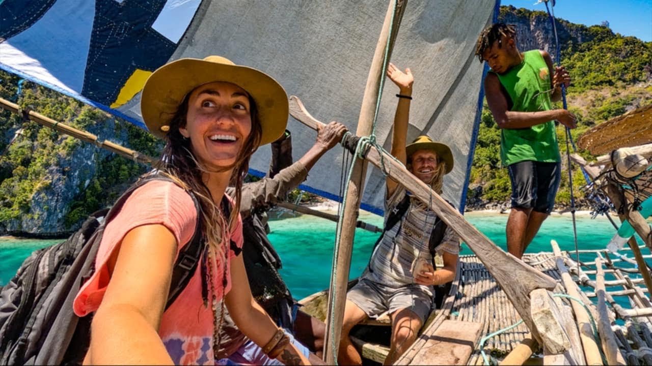 Island travel: Sailing Adventures