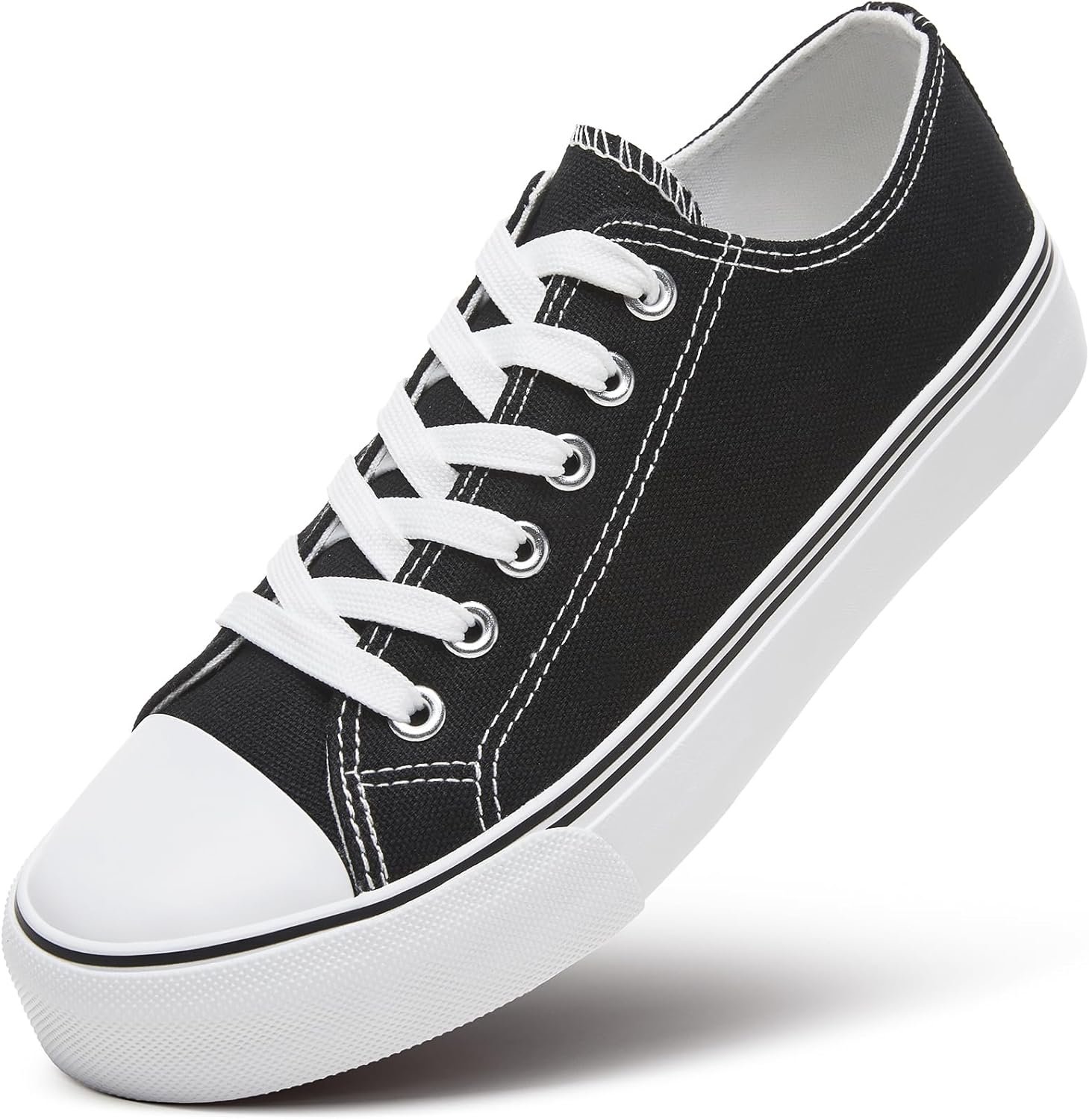 Lightweight canvas shoes