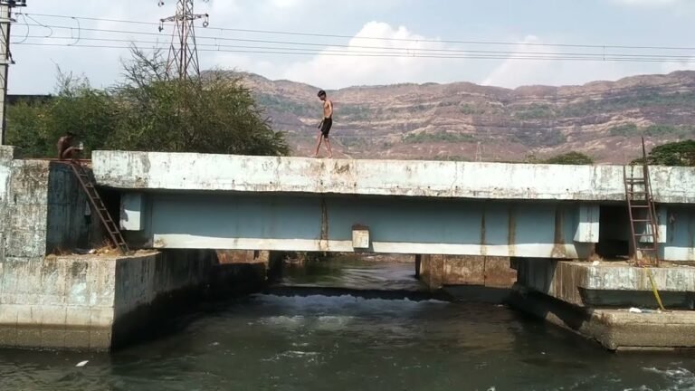 Train travel: Regional Rail Lines