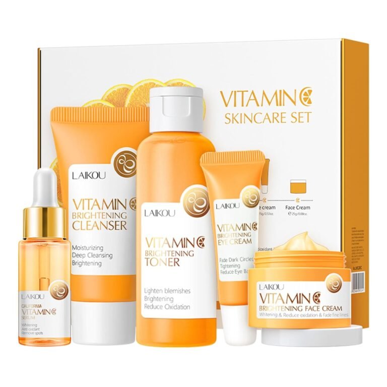 Compact skincare set