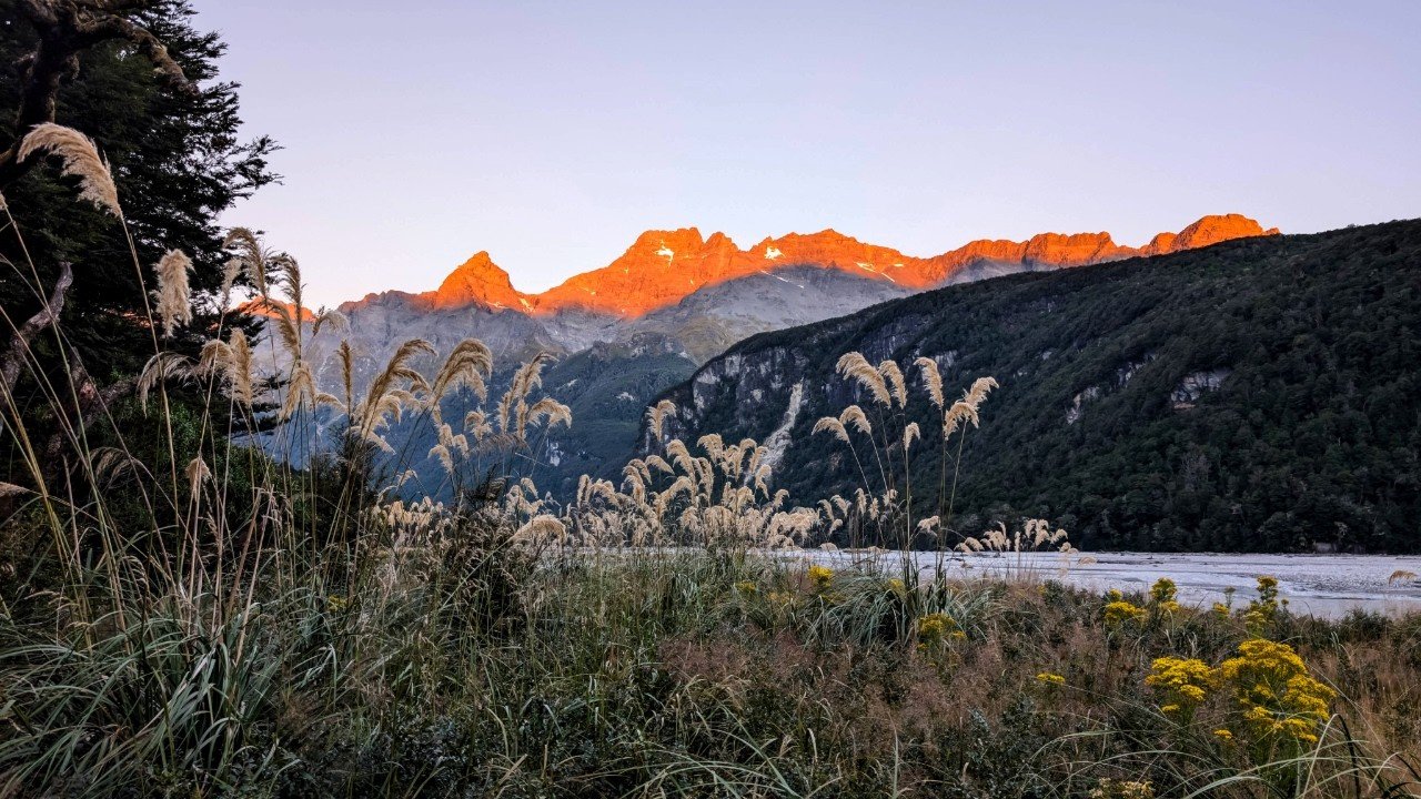 Island travel: Hiking Trails