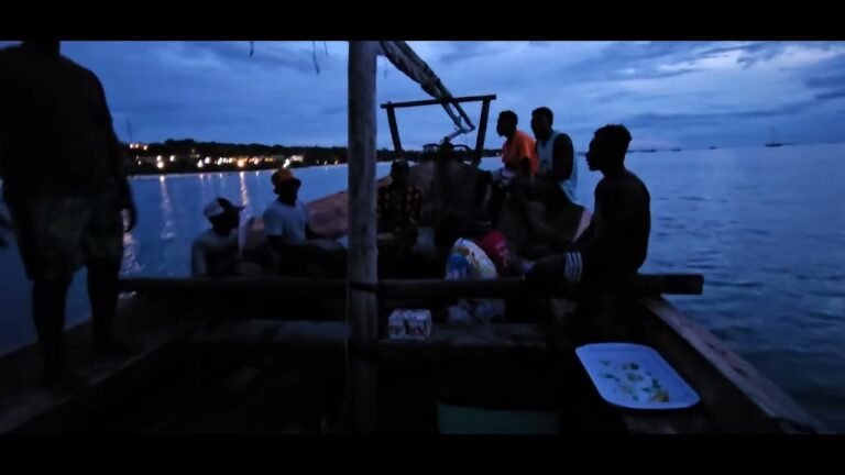 Island travel: Sunset Cruises