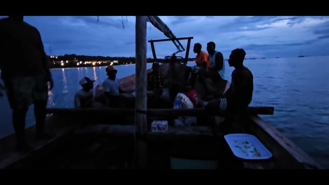 Island travel: Sunset Cruises