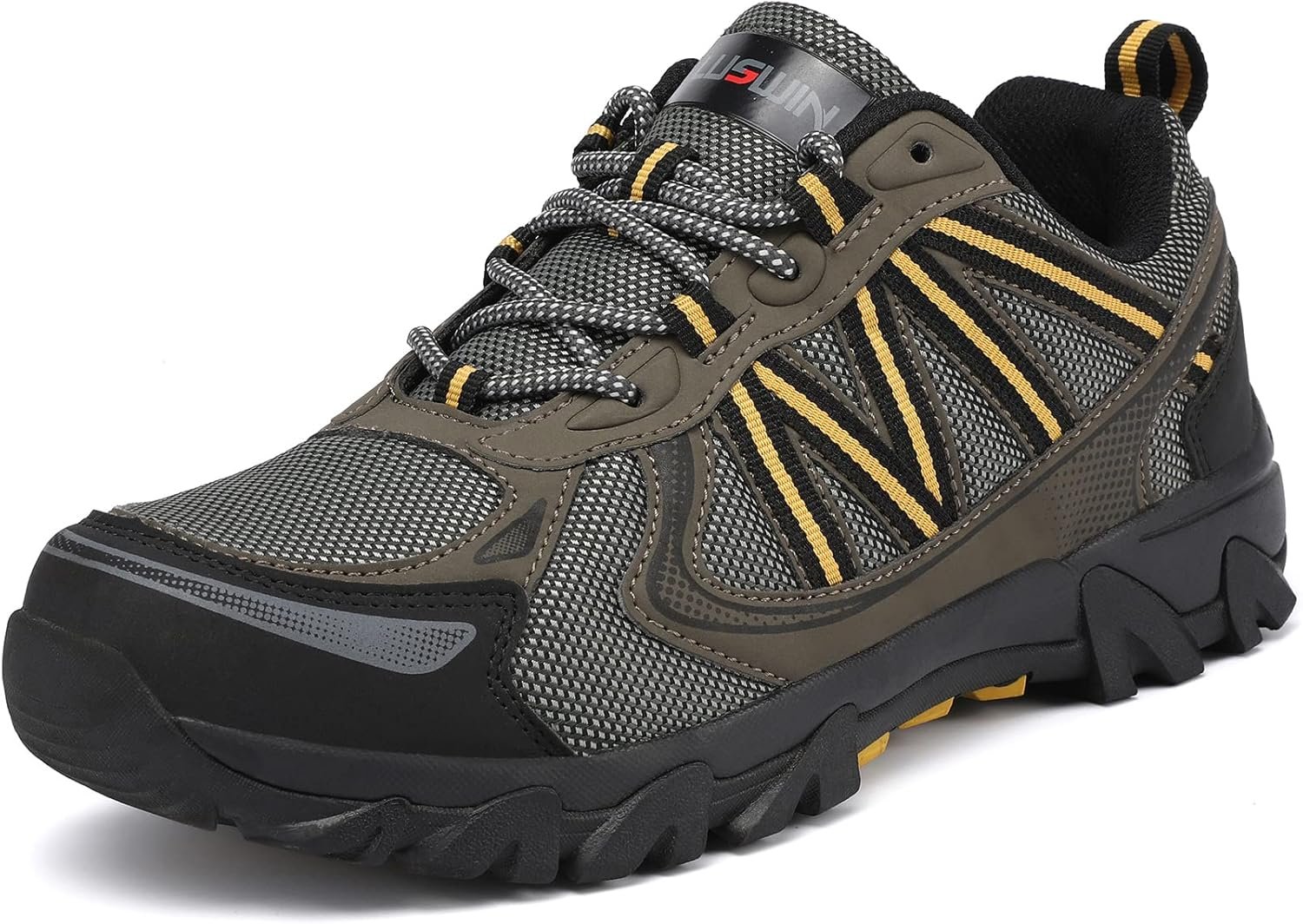 Durable trekking shoes