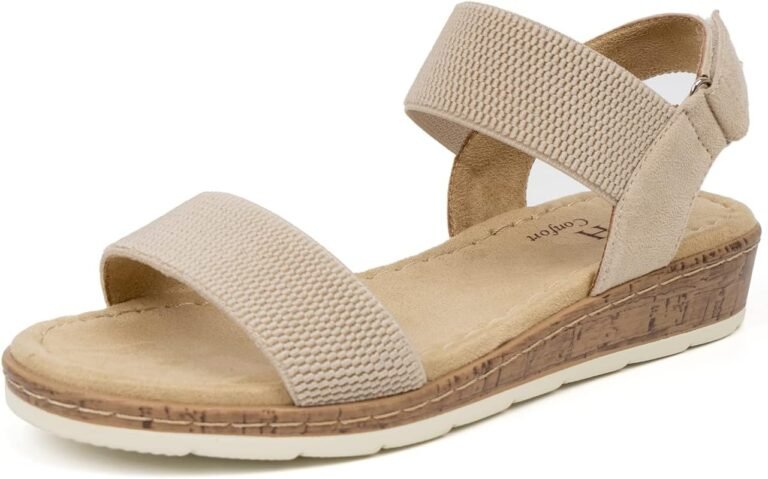 Lightweight sandals for travel