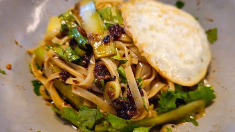 Chinese Food Chili Oil Noodles