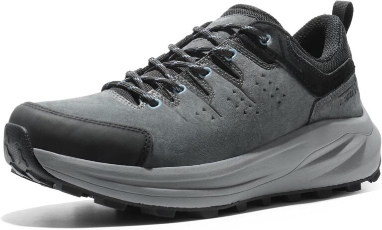 Durable trekking shoes