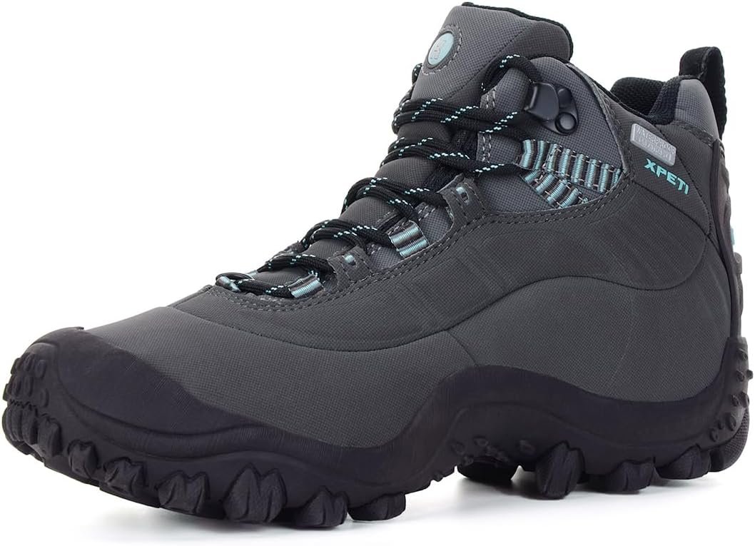 Travel boots for hiking