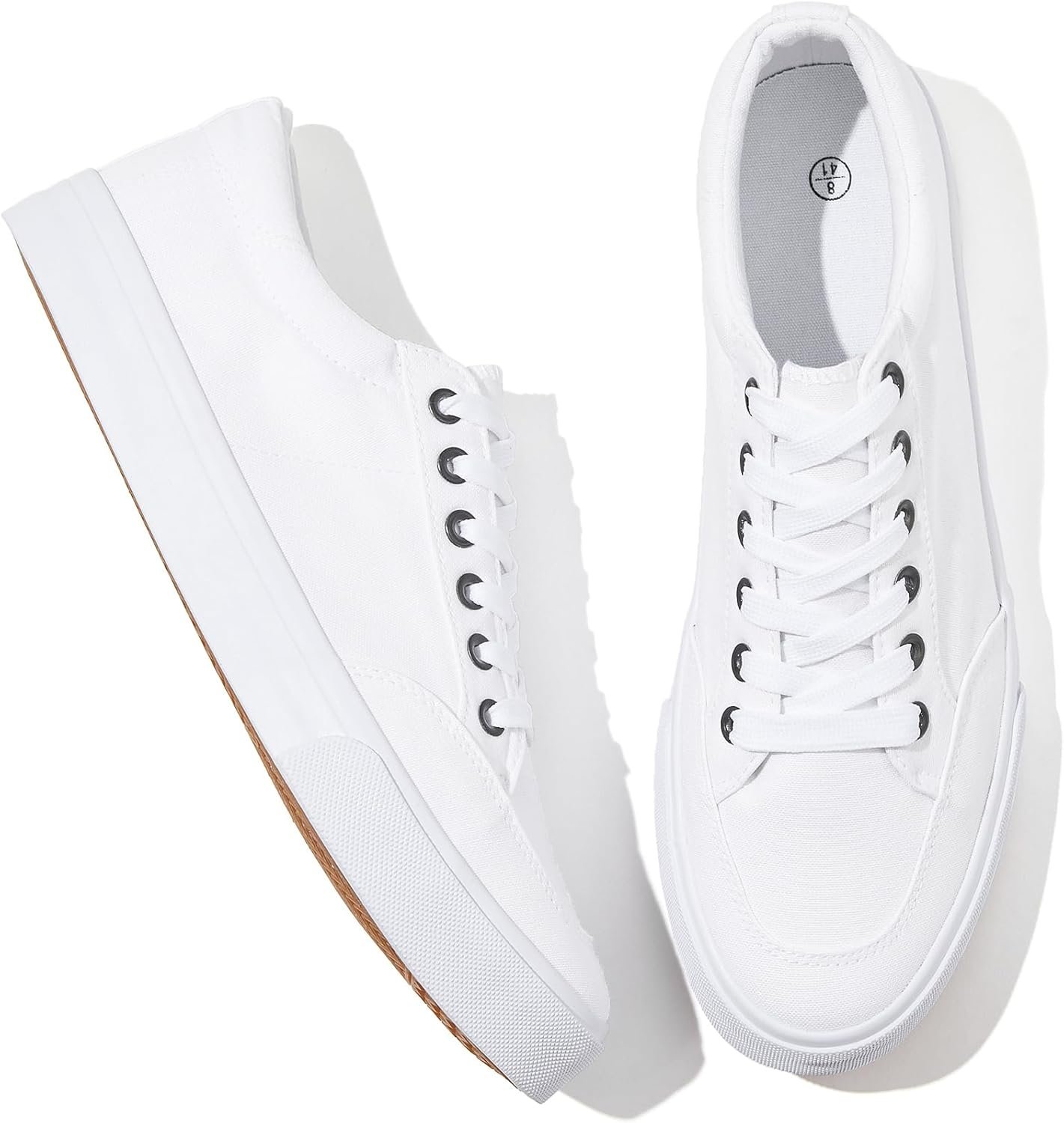 Lightweight canvas shoes